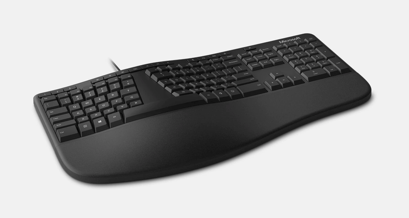 Illustration for article titled Microsoft ha añadido dos nuevas teclas a sus teclados Windows, una es una buena idea. La otra no